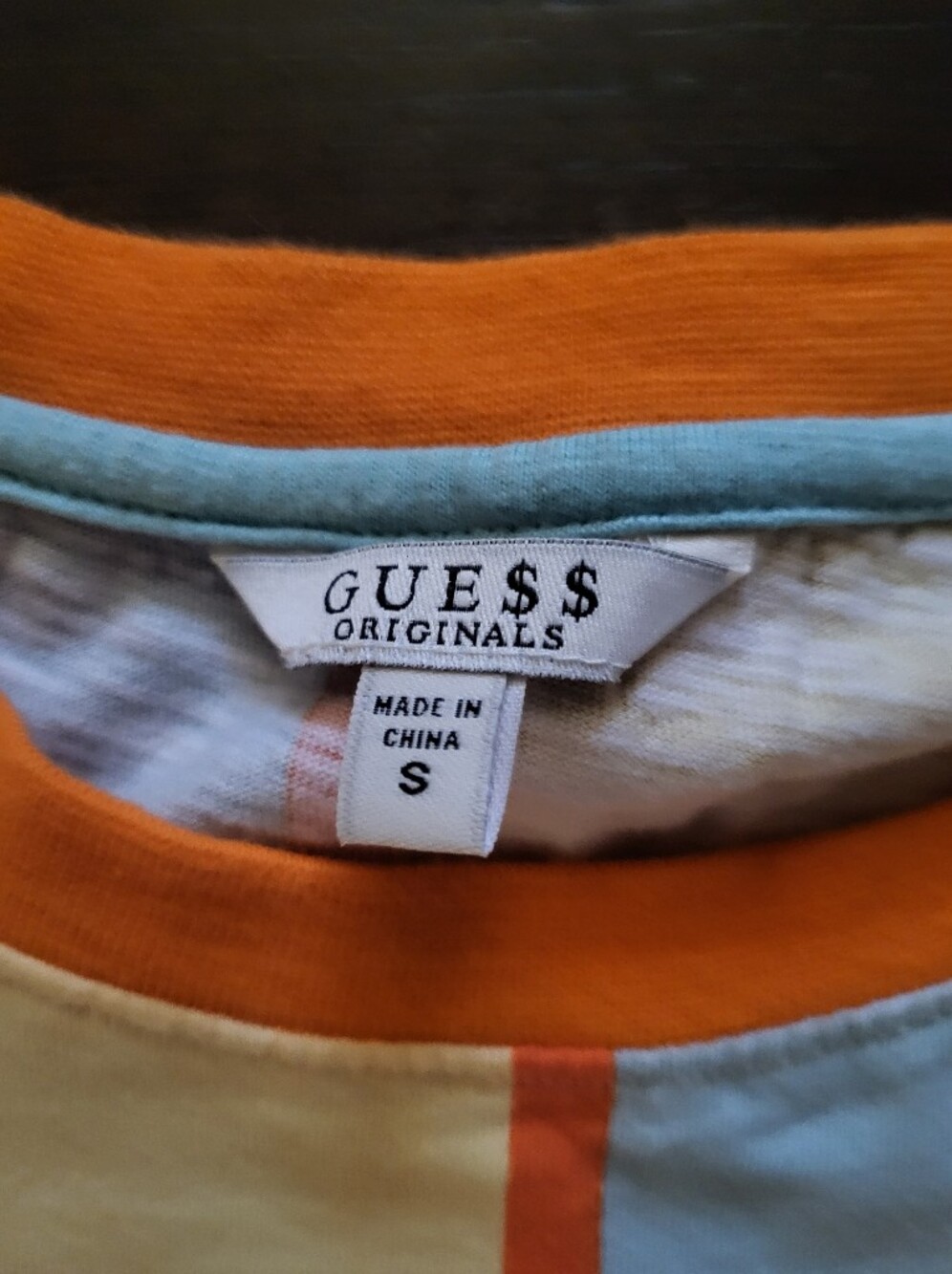 Guess Originals T-Shirt Mens Small Yellow Blue Orange Striped Embroidered Logo - Picture 2 of 8